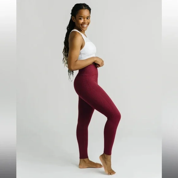 Zyia Scarlet Ribbed Seamless Leggings 7/8 24” Sz L - Picture 6 of 11